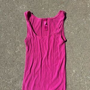 Vibrant Pink Fitted Sleeveless Tank Top